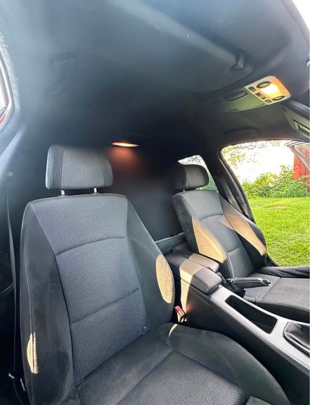 BMW 320d 3 of 5