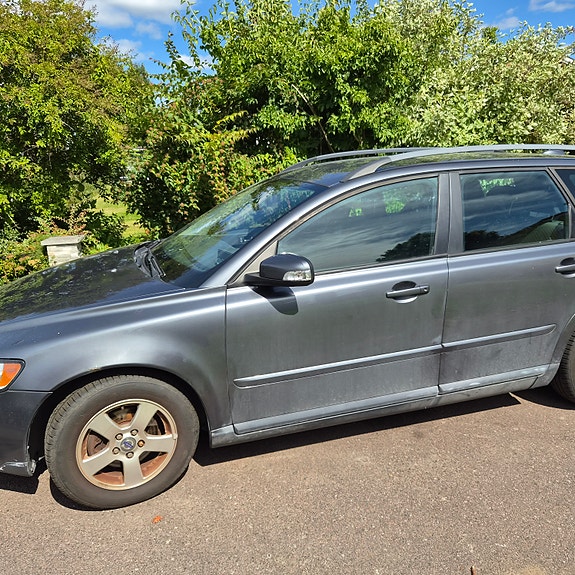 Volvo V50 6 of 7