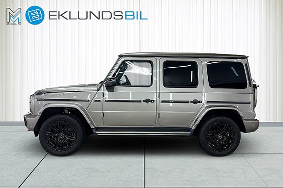 Mercedes-Benz G580 3 of 5