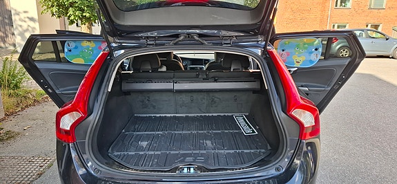 Volvo V60 11 of 11