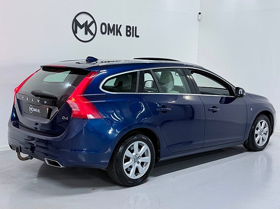 Volvo V60 3 of 5