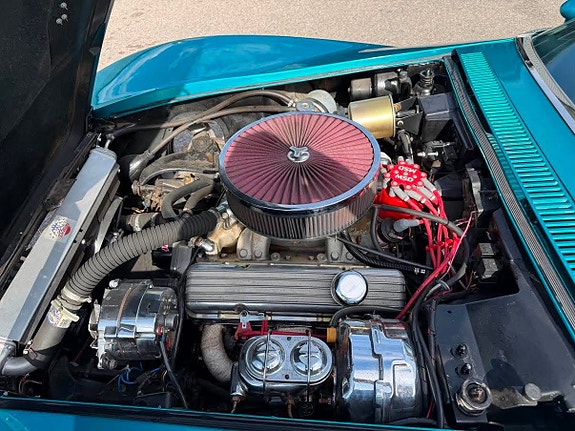 Chevrolet Corvette 22 of 27