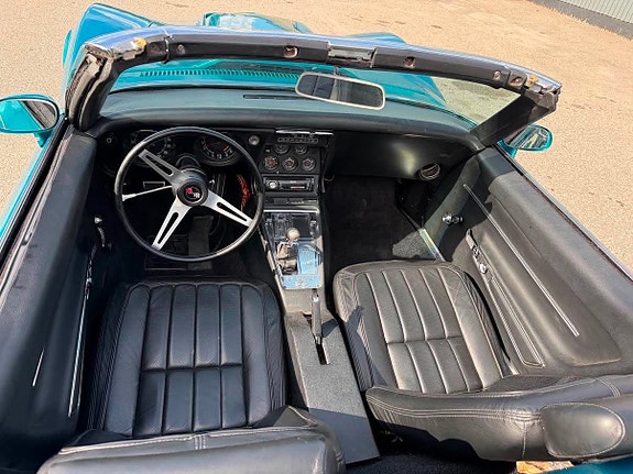 Chevrolet Corvette 14 of 27