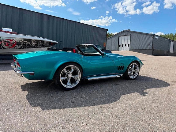 Chevrolet Corvette 7 of 27