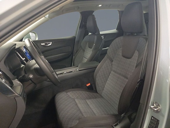 Volvo XC60 6 of 13