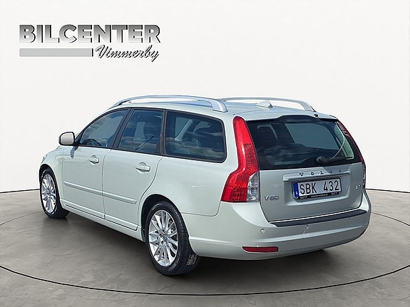 Volvo V50 5 of 5