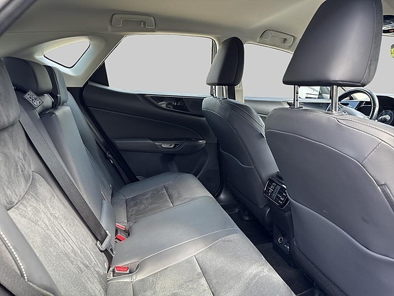 Lexus NX350h 7 of 13