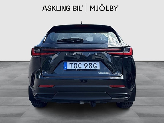 Lexus NX350h 4 of 5