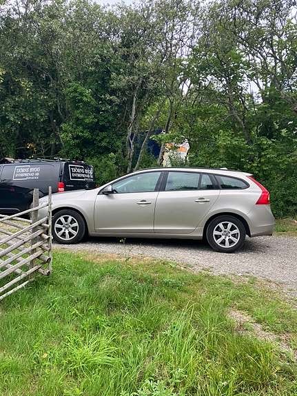 Volvo V60 13 of 15