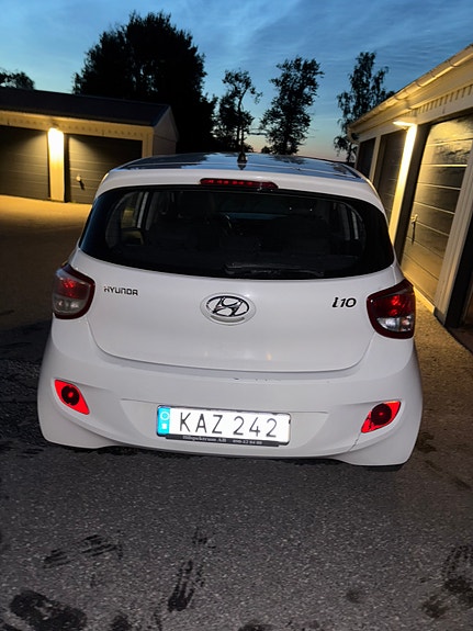 Hyundai i10 5 of 14