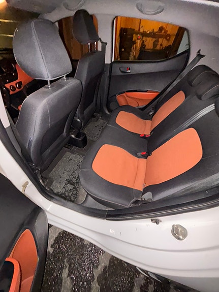 Hyundai i10 12 of 14