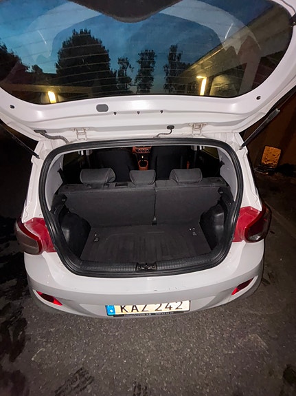Hyundai i10 6 of 14