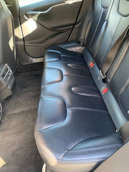 Tesla Model S 8 of 8
