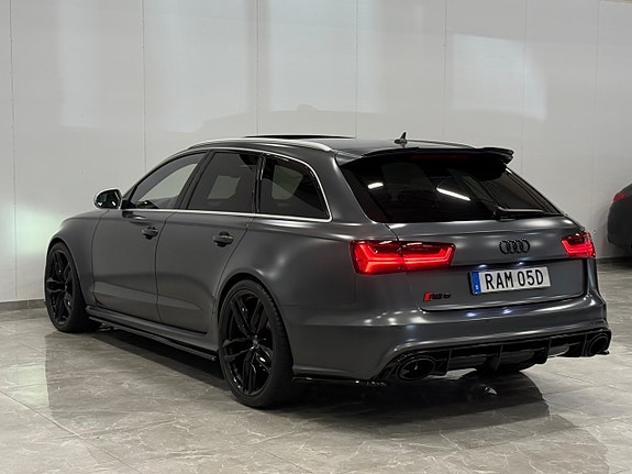 Audi RS6 3 of 5