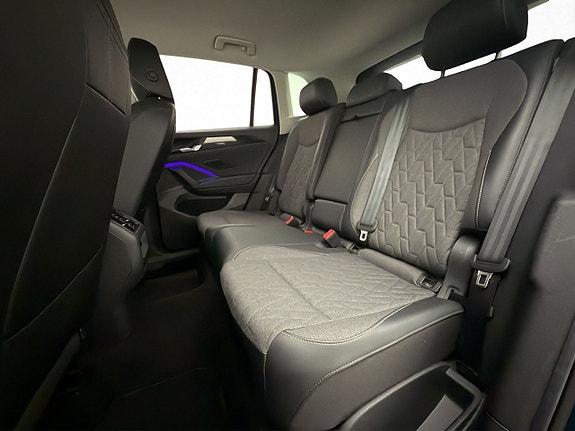 Volkswagen Tiguan 18 of 30
