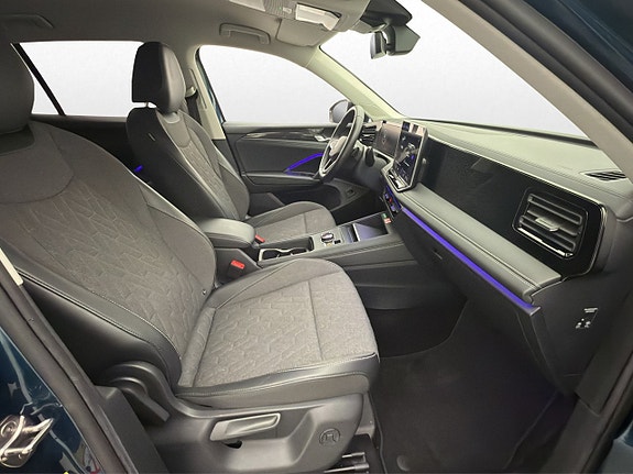 Volkswagen Tiguan 16 of 30