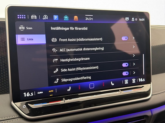 Volkswagen Tiguan 26 of 30