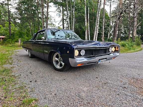 Dodge Polara 2 of 4