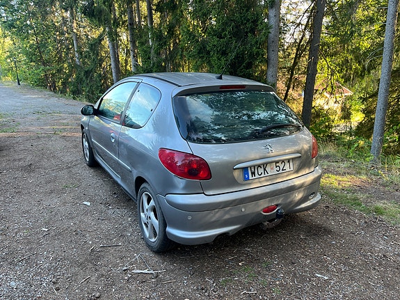 Peugeot 206 3 of 6