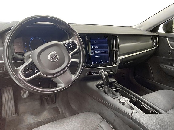 Volvo V90 8 of 12