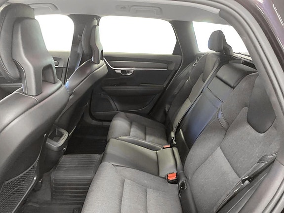Volvo V90 7 of 12