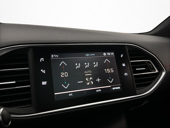 Peugeot 308 SW 22 of 27
