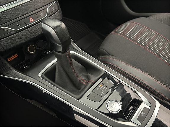 Peugeot 308 SW 26 of 27