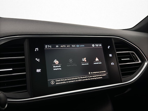 Peugeot 308 SW 23 of 27