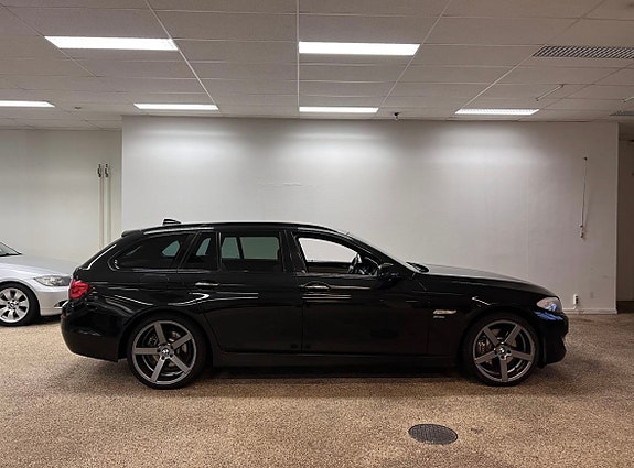 BMW 525d 4 of 7