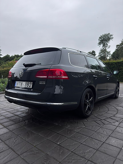 Volkswagen Passat 3 of 5