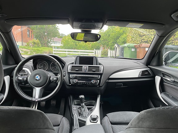 BMW 116d 3 of 5