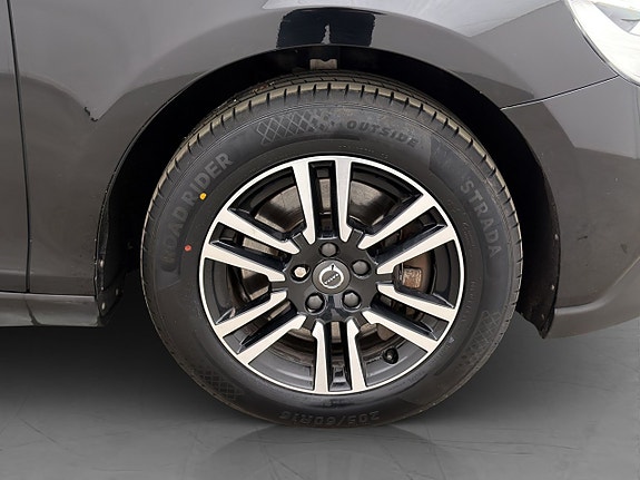 Volvo V40 Cross Country 28 of 28