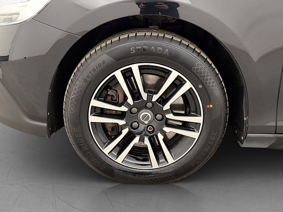Volvo V40 Cross Country 25 of 28