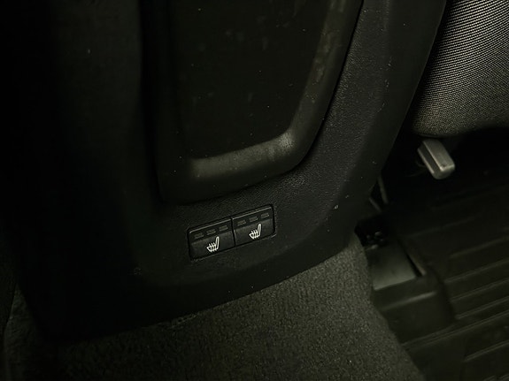 Volvo V40 Cross Country 23 of 28