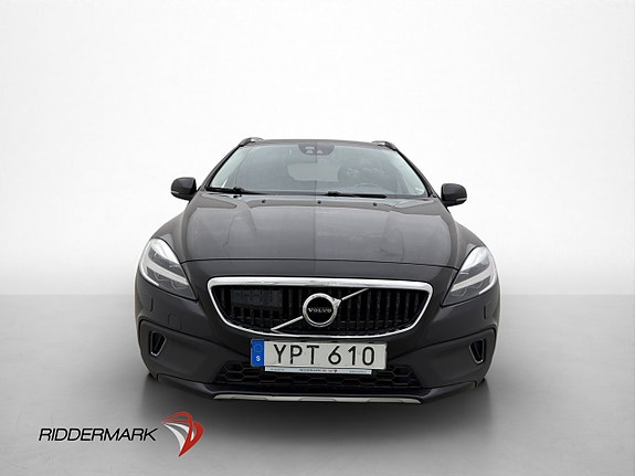 Volvo V40 Cross Country 2 of 5