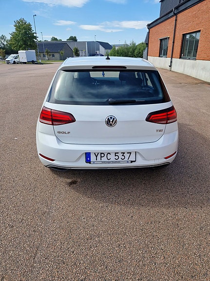 Volkswagen Golf VII 7 of 11