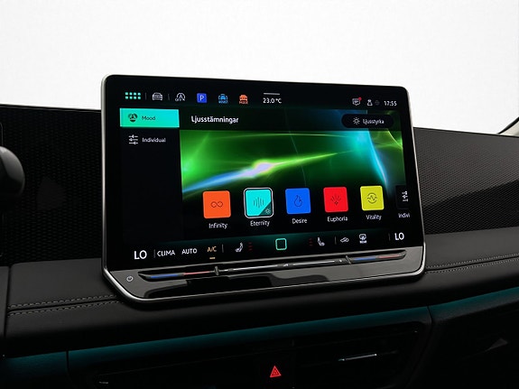 Volkswagen Tiguan 19 of 30