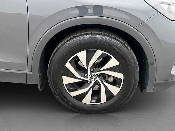 Volkswagen Tiguan 30 of 30