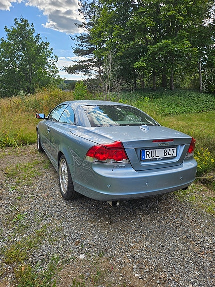 Volvo C70 3 of 5