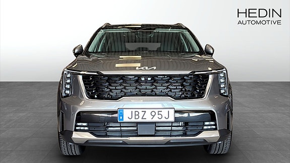 Kia Sorento 2 of 5