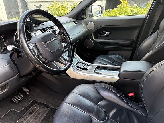 Land Rover Range Rover Evoque 5 of 9