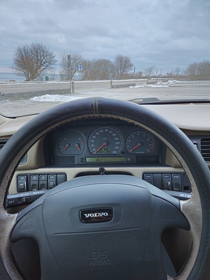 Volvo S70 4 of 5