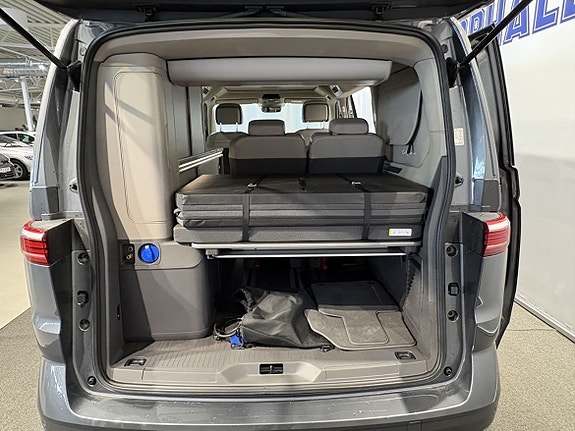 Volkswagen California 6 of 16