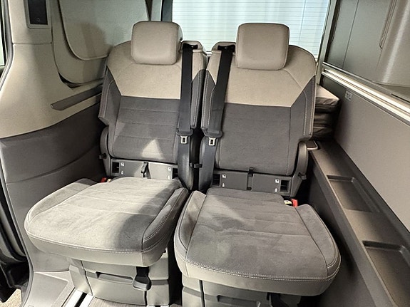 Volkswagen California 7 of 16