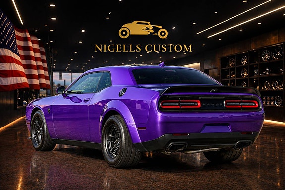 Dodge Challenger 3 of 5