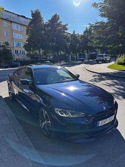 BMW M440i 4 of 5
