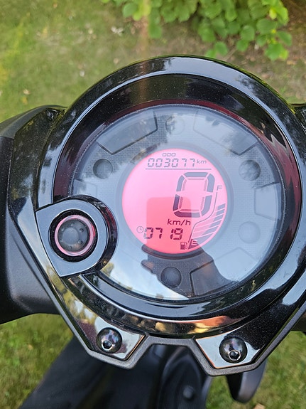 Yamaha Aerox 4 2 of 5