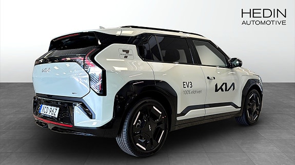 Kia EV3 2 of 5