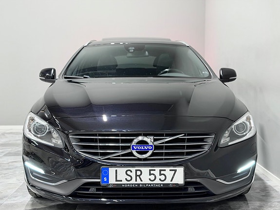 Volvo V60 3 of 5