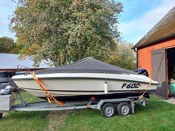 Flipper 600 SC – Mercury F150 inkl. trailer 80km/h | 305 gångtimmar 4 of 7
